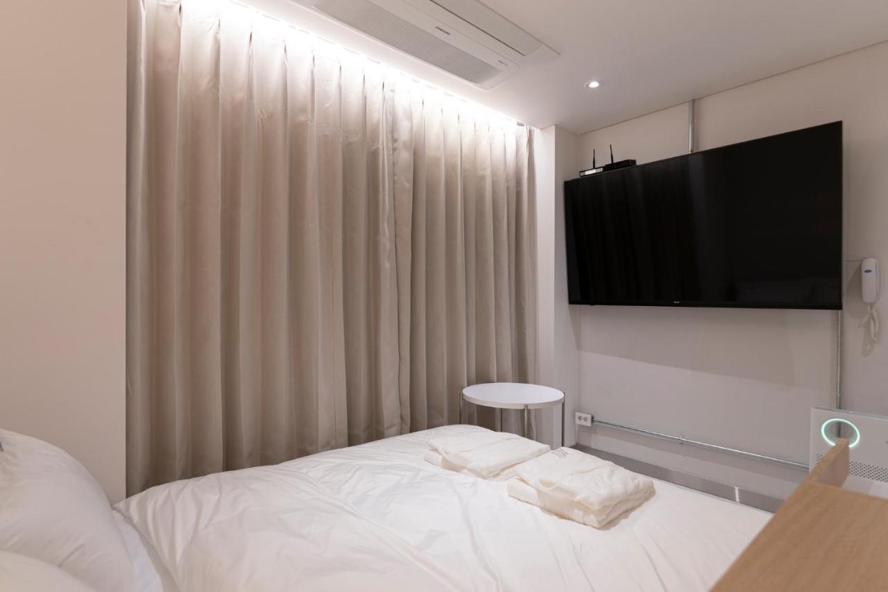 Aank Hotel Osan Exterior photo